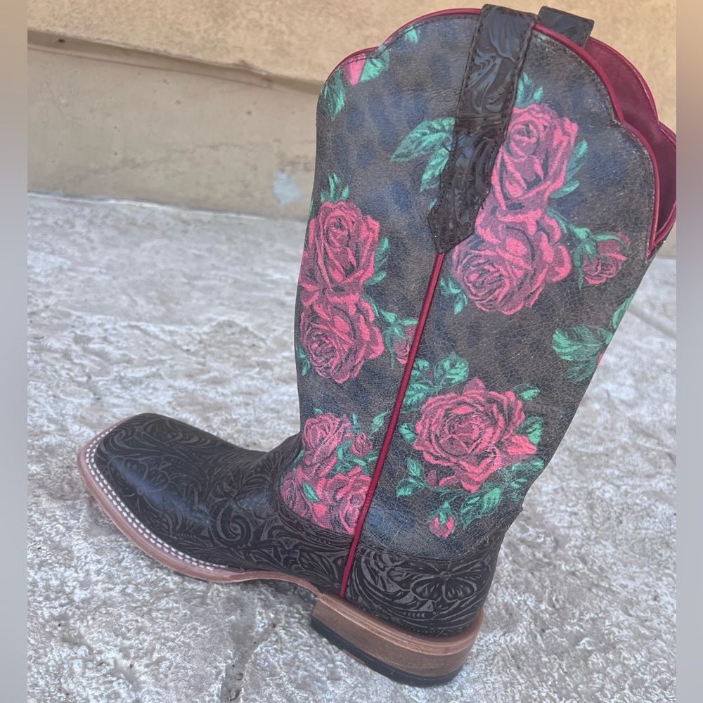 Ariat Women's Chocolate Floral Embossed Boots - Picture 5 of 7